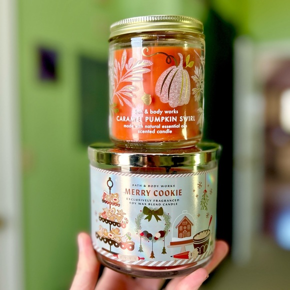 BBW Bath & Body Works Candle Bundle 3 Wick & Single Wick Merry Cookie & Pumpkin - Picture 2 of 5